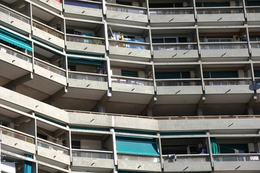 Genova - quartiere edilizia popolare sopra Quezzi, il Biscione